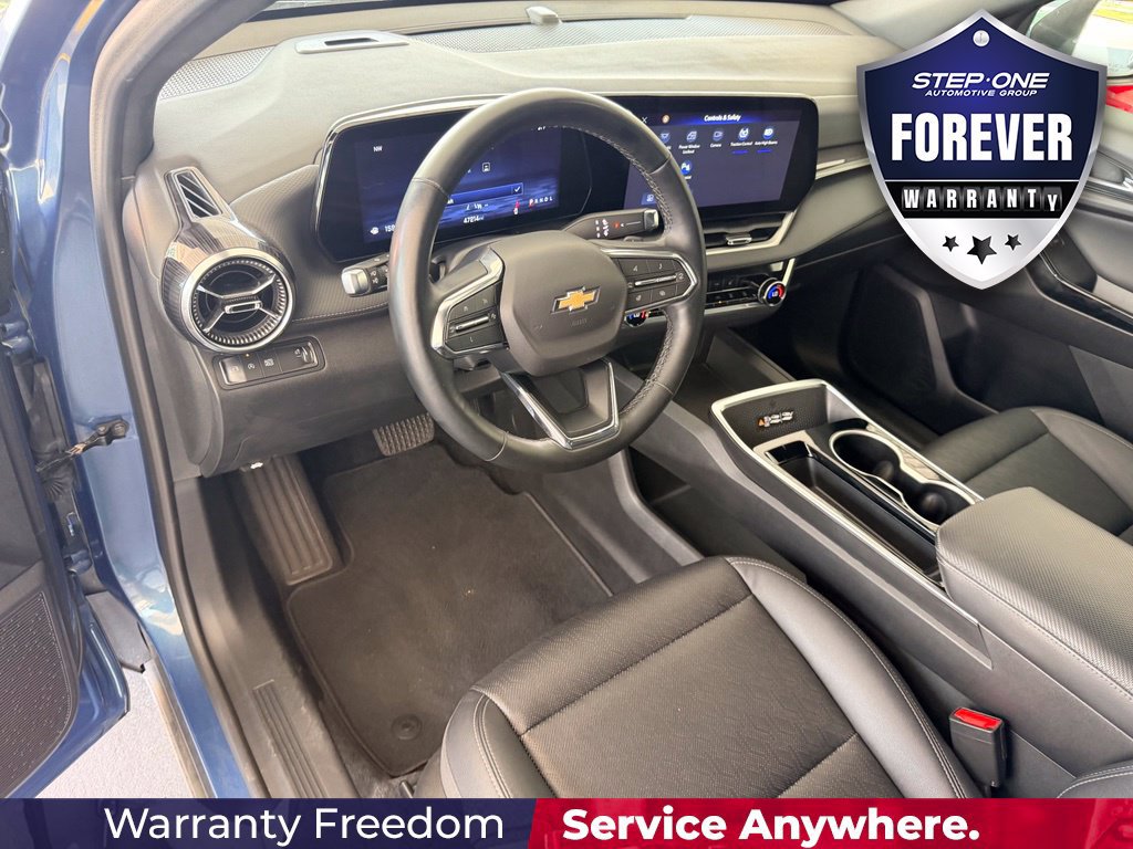 Used 2025 Chevrolet Equinox LT w/ Convenience Package II FWD image 13