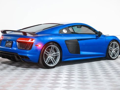 Used 2017 Audi R8 V10 plus image 6