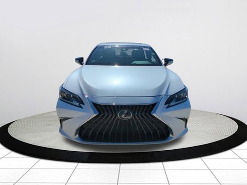 Certified 2022 Lexus ES 350 w/ Premium Package image 9