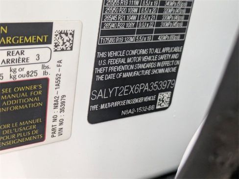 Used 2023 Land Rover Range Rover Velar R-Dynamic S image 22