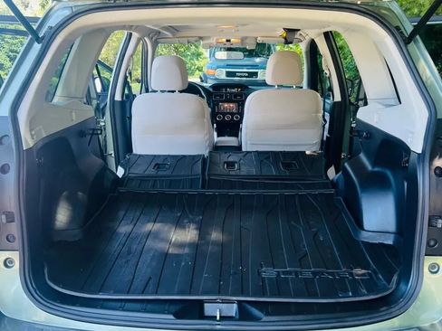 Used 2018 Subaru Forester 2.5i Premium AWD/4WD image 24
