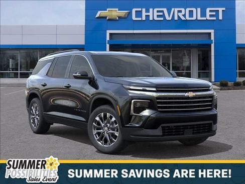 New 2026 Chevrolet Traverse LT w/ Sun and Wheel Package AWD/4WD image 7