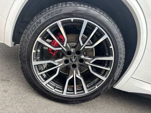 Used 2023 Maserati Grecale Folgore AWD/4WD image 17