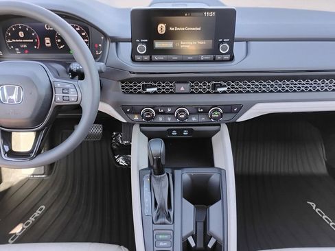 New 2025 Honda Accord SE image 28