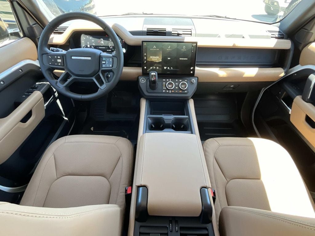 New 2026 Land Rover Defender 110 S AWD/4WD image 9