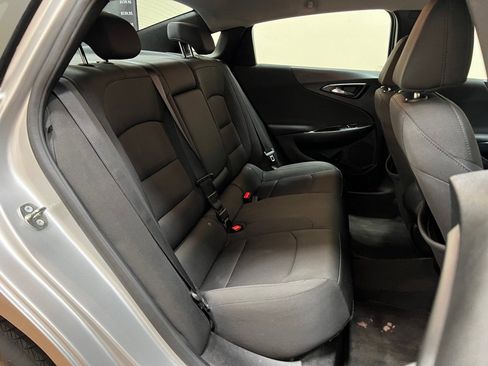 Used 2018 Chevrolet Malibu LS FWD image 20