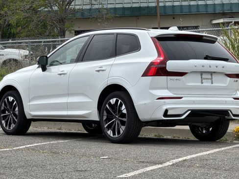 New 2026 Volvo XC60 B5 Plus w/ Climate Package AWD/4WD image 6