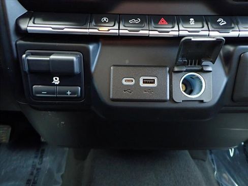 Used 2021 Chevrolet Silverado 1500 RST image 20