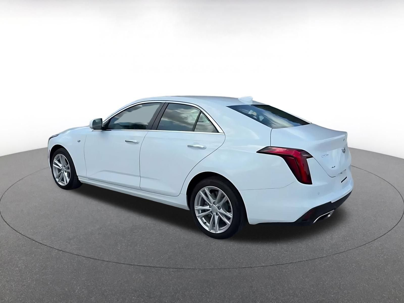 Used 2026 Cadillac CT4 Luxury AWD/4WD image 9