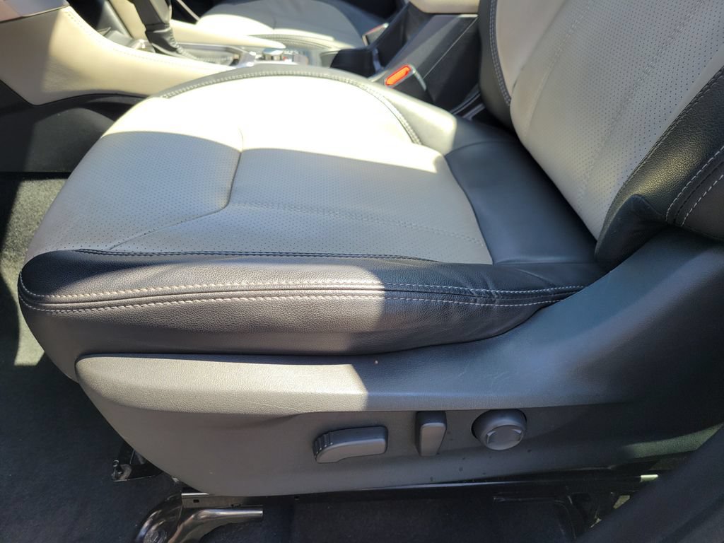 Used 2023 Subaru Forester Limited w/ Popular Package #2 AWD/4WD image 15