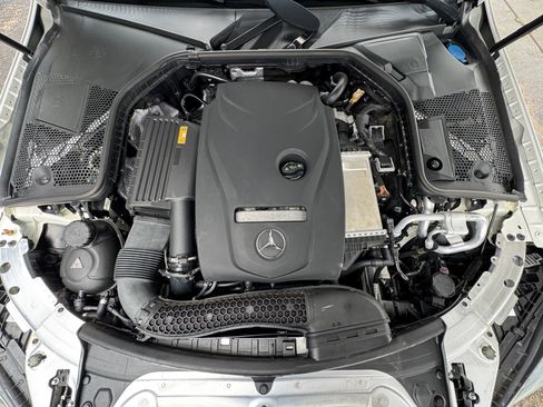 Used 2018 Mercedes-Benz C 300 Sedan image 15