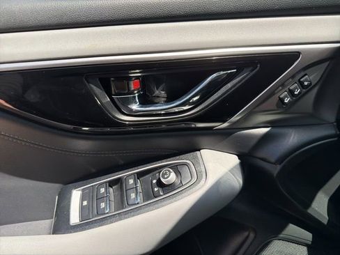 Used 2023 Subaru Outback Limited AWD/4WD image 15
