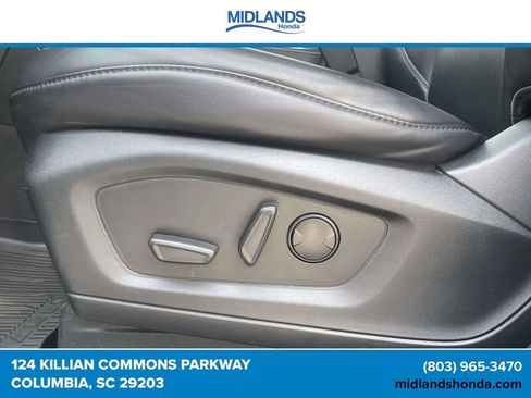 Used 2023 Ford Explorer XLT w/ Equipment Group 202A RWD image 17