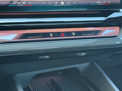 New 2026 BMW 550e xDrive AWD/4WD image 23