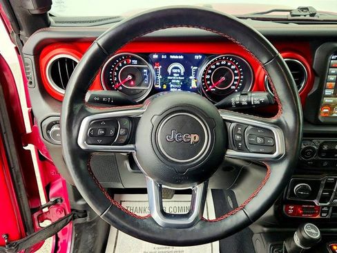 Used 2022 Jeep Wrangler Unlimited Rubicon w/ LED Lighting Group AWD/4WD image 13
