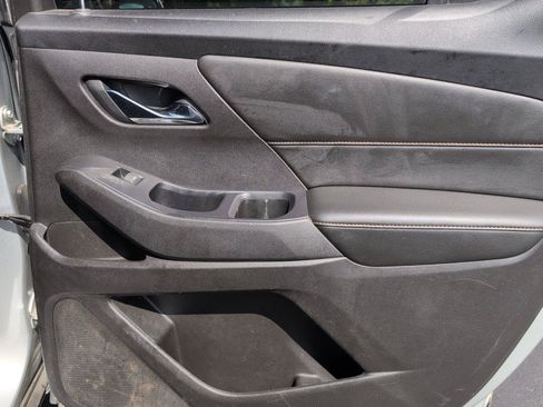 Used 2018 Chevrolet Traverse LT FWD image 37