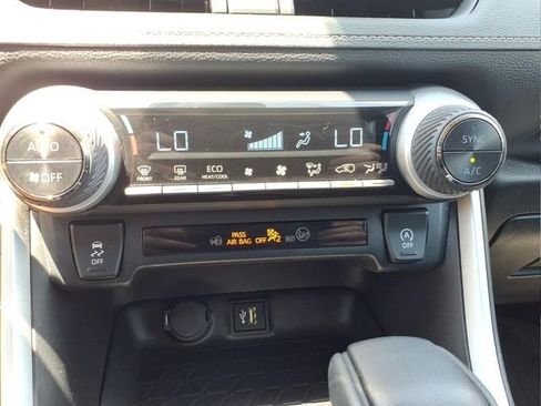 Used 2024 Toyota RAV4 XLE AWD/4WD image 24