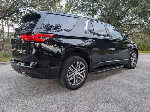 Used 2023 Chevrolet Traverse High Country image 9