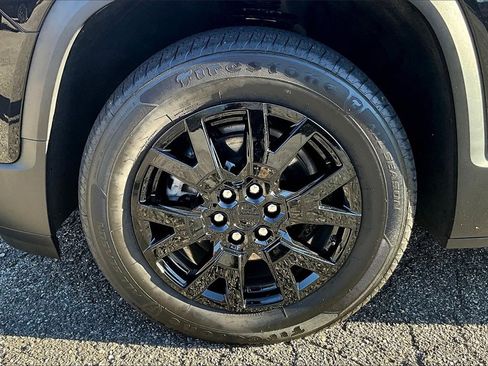 Certified 2021 GMC Acadia SLE w/ Driver Convenience Package image 29