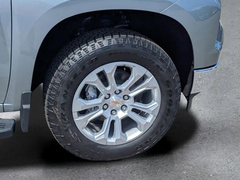 New 2026 Chevrolet Silverado 1500 LTZ w/ LTZ Premium Package AWD/4WD image 6