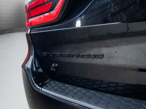 Used 2022 Dodge Durango R/T w/ Blacktop Package AWD/4WD image 19