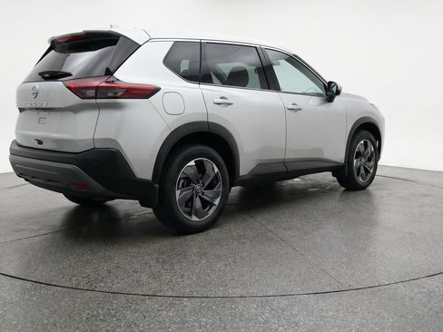 Used 2025 Nissan Rogue SV FWD image 9