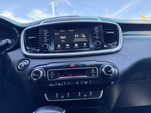 Used 2020 Kia Sorento S AWD/4WD image 19