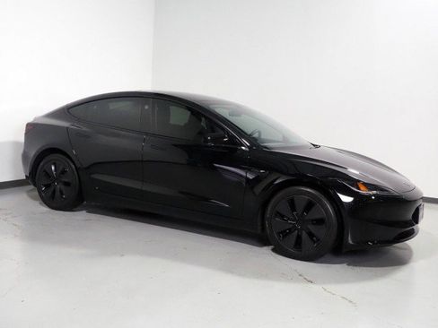 Used 2025 Tesla Model 3 AWD/4WD image 1