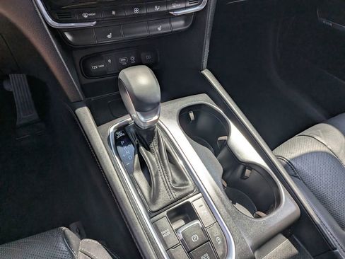 Used 2020 Hyundai Santa Fe SEL w/ Convenience + Premium Package FWD image 27