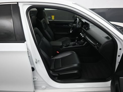 Used 2024 Honda Civic EX-L image 39