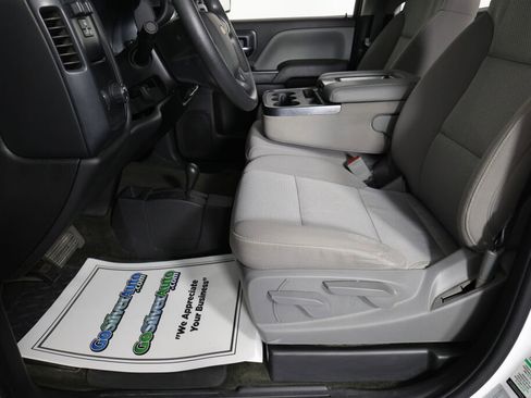 Used 2018 Chevrolet Silverado 1500 Custom image 13