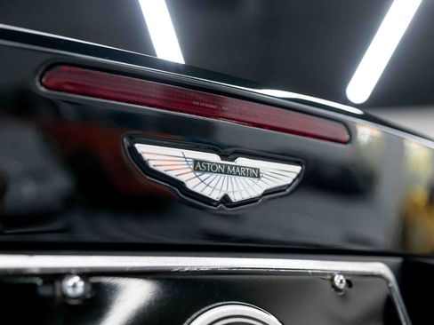 Used 2006 Aston Martin DB9 Volante RWD image 40