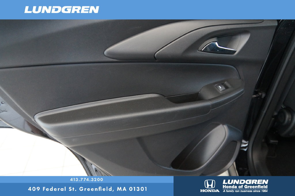 Used 2025 Chevrolet TrailBlazer LT AWD/4WD image 27