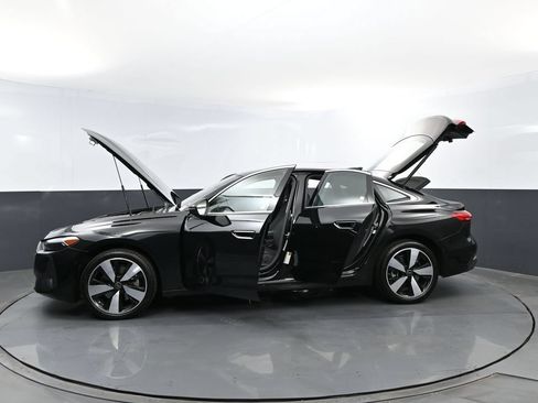 Used 2025 Audi A5 2.0T Premium Plus w/ Premium Plus AWD/4WD image 31