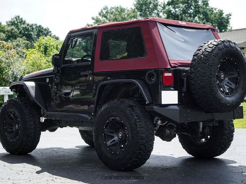 Used 2017 Jeep Wrangler Sport AWD/4WD image 6