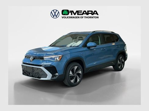 New 2025 Volkswagen Taos SE image 1