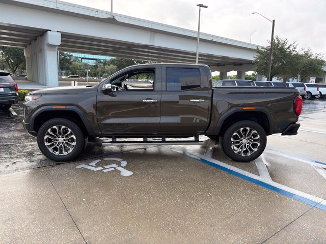 Used 2023 GMC Canyon Denali AWD/4WD image 4