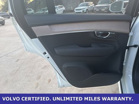 Certified 2025 Volvo XC90 B6 Plus image 18