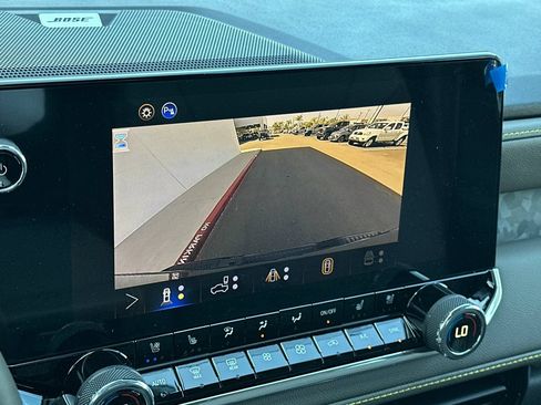 New 2026 Chevrolet Colorado ZR2 w/ Technology Package AWD/4WD image 18