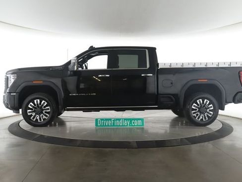 Used 2025 GMC Sierra 2500 Denali Ultimate AWD/4WD image 9