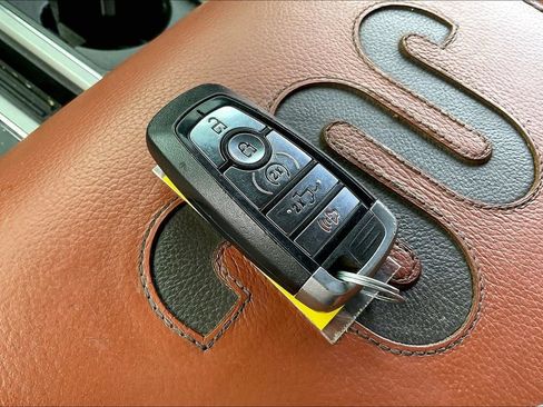 Used 2019 Ford F150 King Ranch w/ Equipment Group 601A Luxury AWD/4WD image 35
