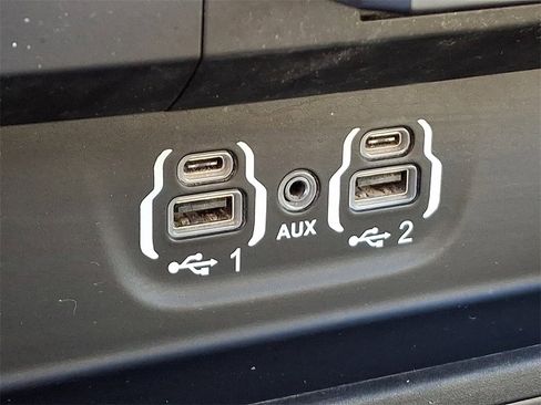 Used 2020 RAM 1500 Big Horn image 26