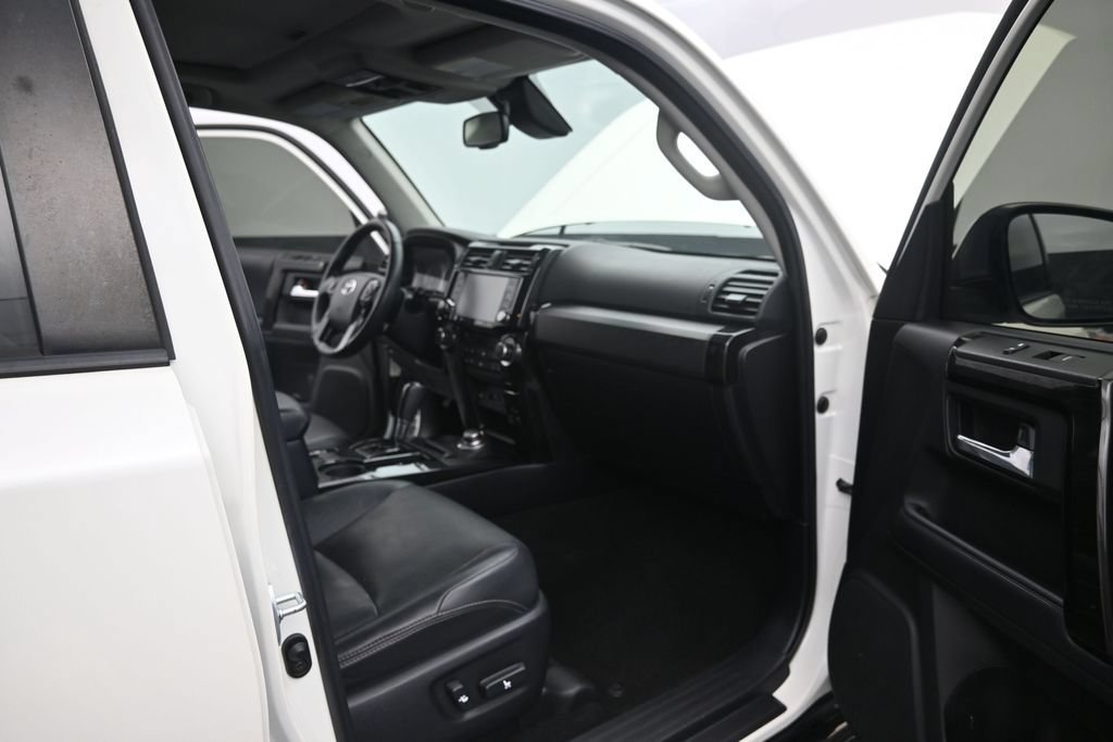 Used 2021 Toyota 4Runner Nightshade AWD/4WD image 22