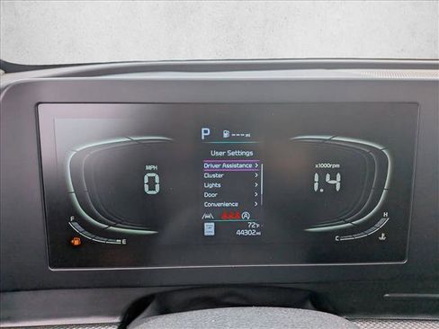 Used 2024 Kia Sportage LX image 10