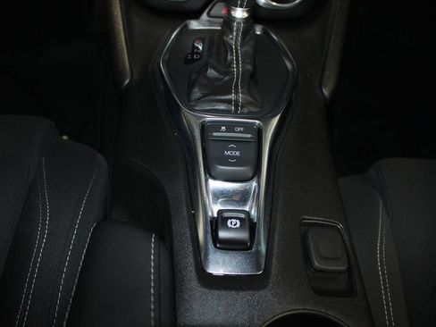Used 2022 Chevrolet Camaro SS RWD image 16