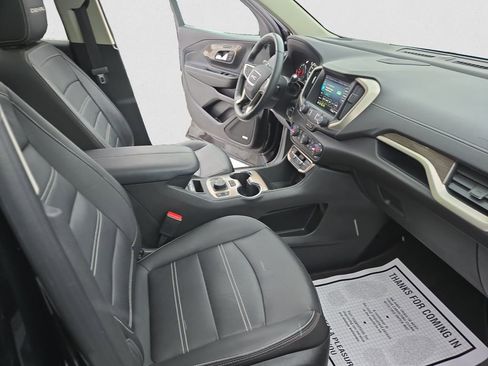 Used 2023 GMC Terrain Denali w/ Denali Premium Package image 17