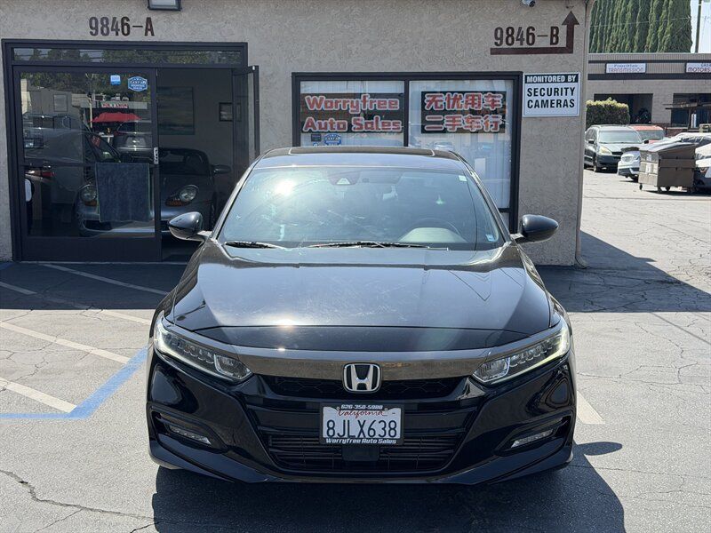 Used 2019 Honda Accord Sport image 2