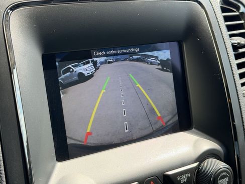 Used 2019 Dodge Durango GT RWD image 21