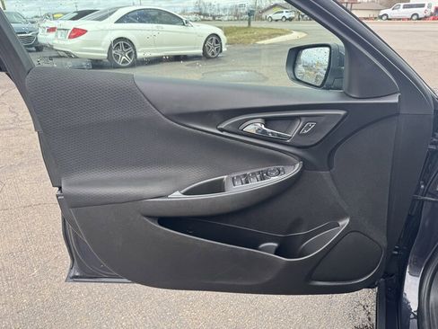 Used 2023 Chevrolet Malibu LT image 6