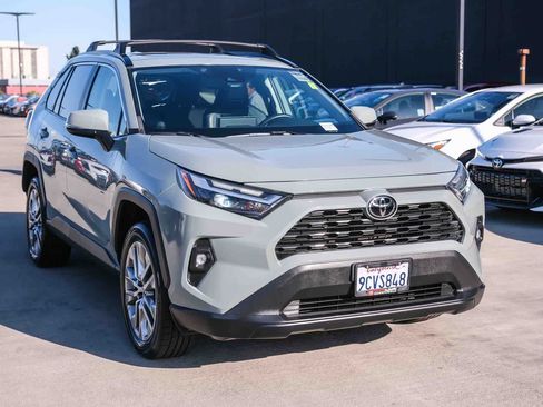 Certified 2022 Toyota RAV4 XLE Premium FWD image 3